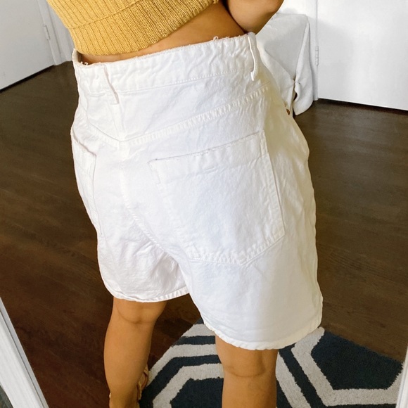 🐚 ZARA PLUS WHITE DISTRESSED HIGH WAIST DENIM SHORTS! - Picture 3 of 10